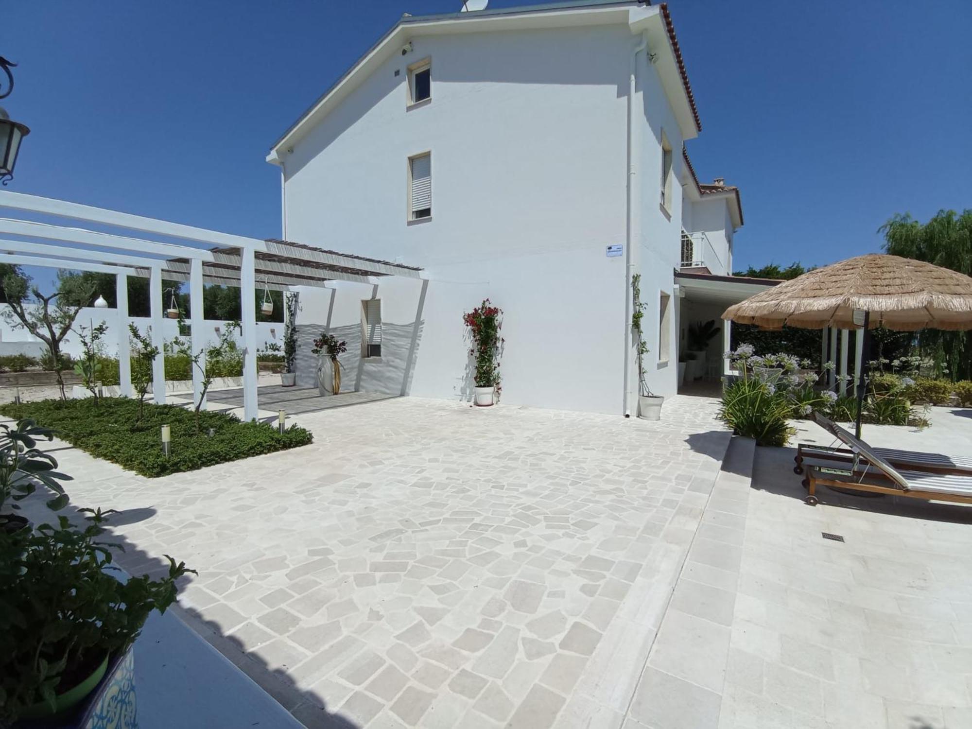 Tenuta Viale Degli Ulivi San Martino in Pensilis Exteriör bild